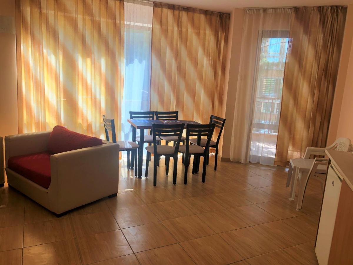 Complex Golden Dreams Aparthotel Slăntjev Brjag Exteriör bild