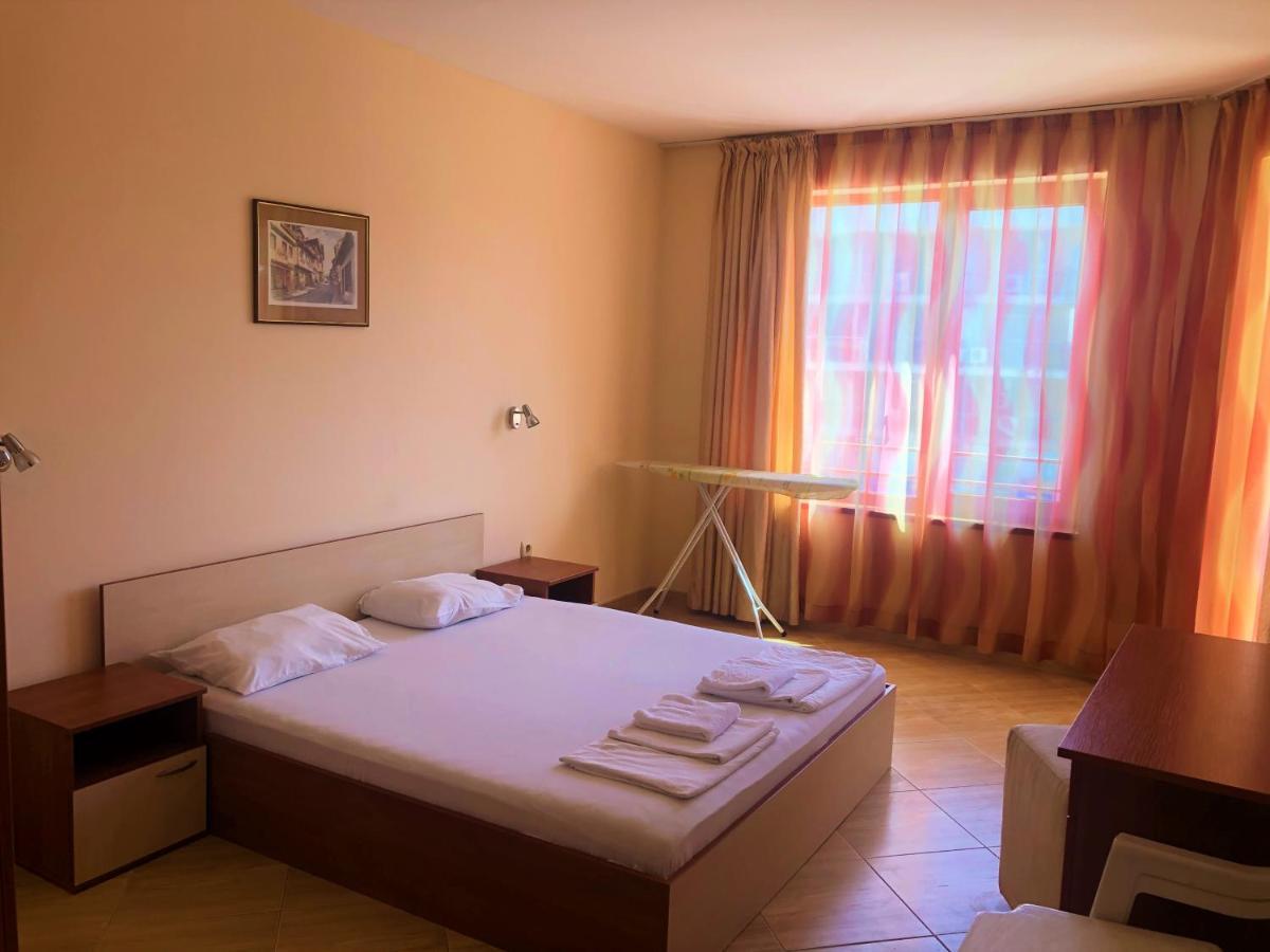 Complex Golden Dreams Aparthotel Slăntjev Brjag Exteriör bild