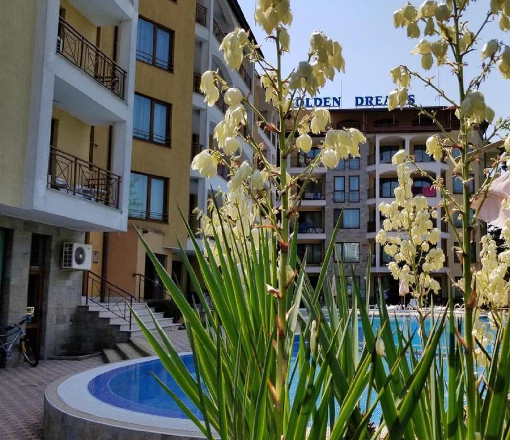 Complex Golden Dreams Aparthotel Slăntjev Brjag Exteriör bild